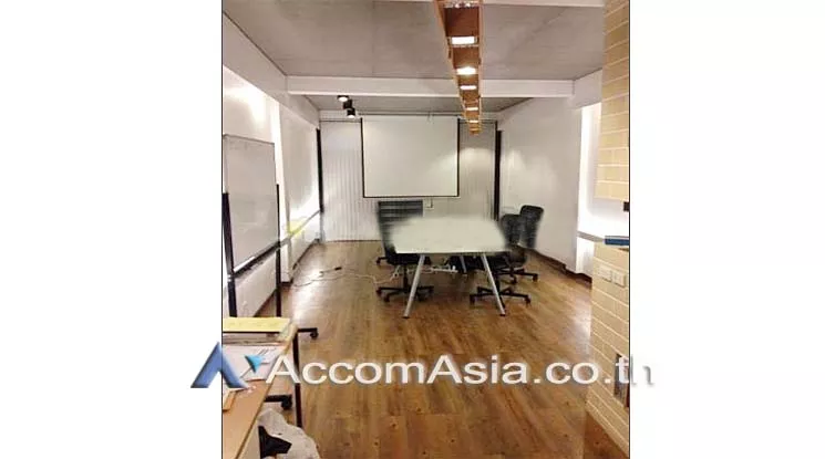  Office space For Sale in Sukhumvit, Bangkok  near BTS Phra khanong (AA14200)